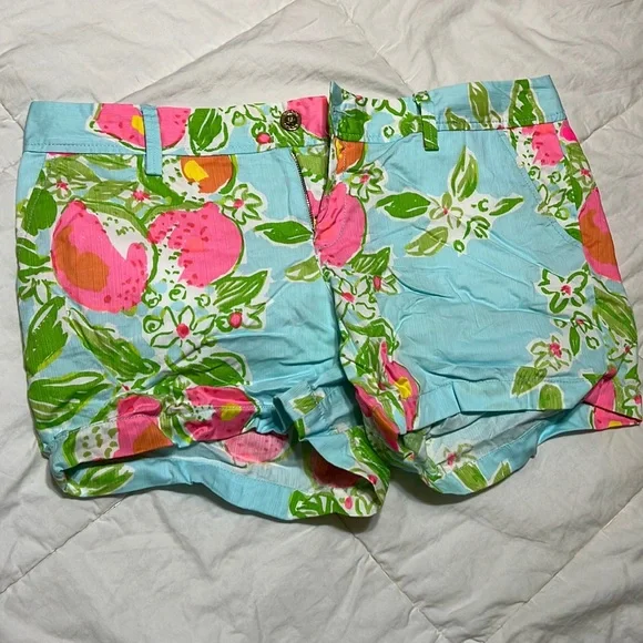 Lilly Pulitzer Callahan shorts - Picture 1 of 2
